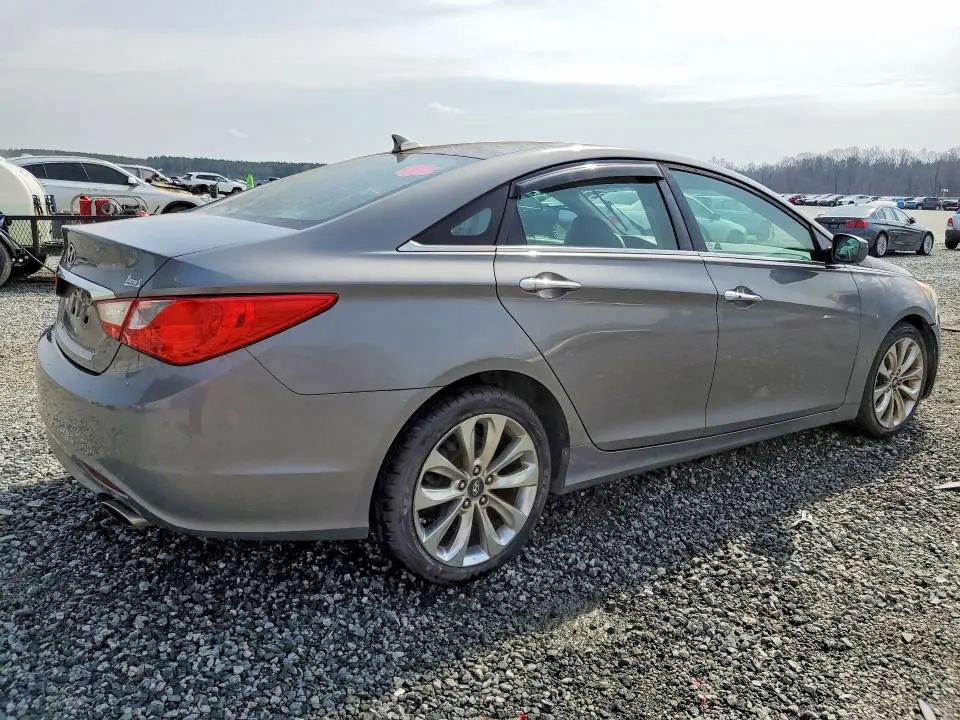 2011 HYUNDAI SONATA SE  