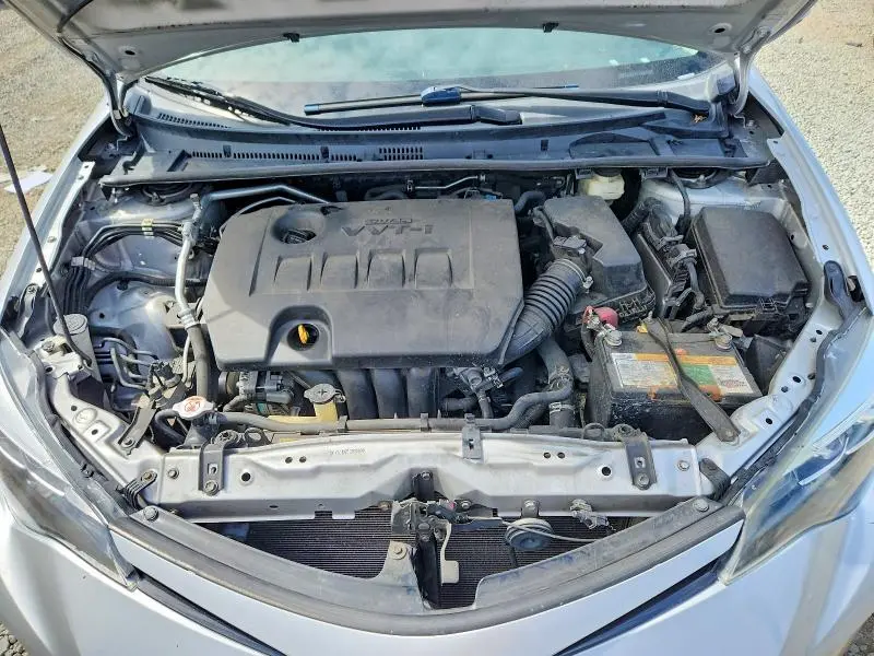 2018 TOYOTA COROLLA SE  