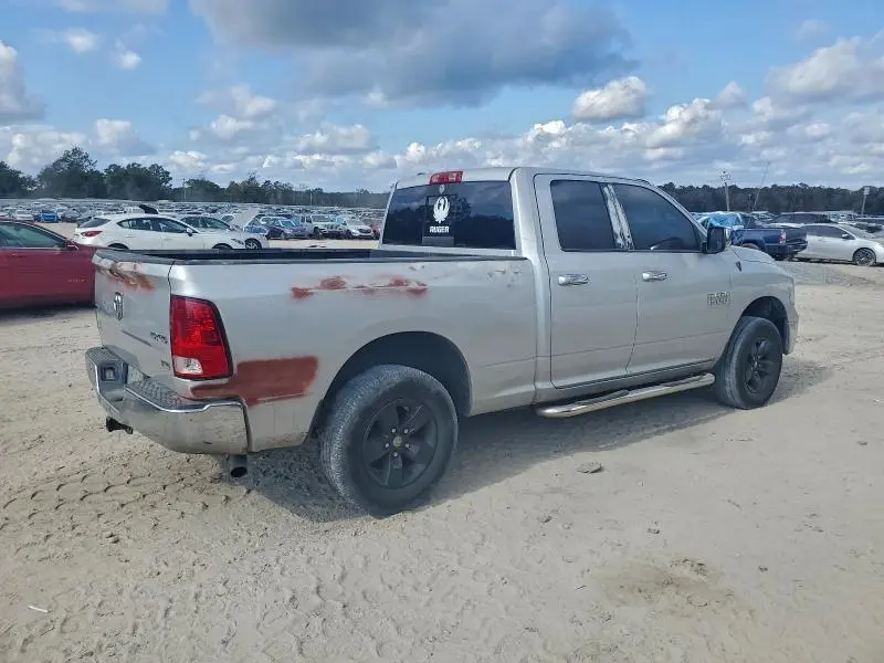 2015 RAM 1500 SLT  