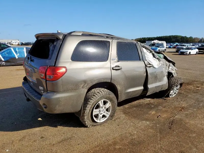 2016 TOYOTA SEQUOIA SR5  