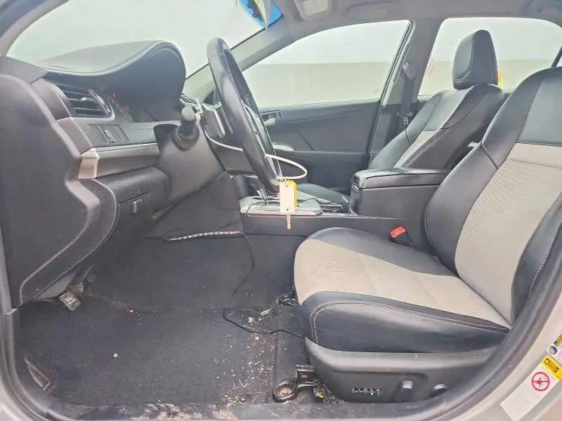 2013 TOYOTA CAMRY SE  
