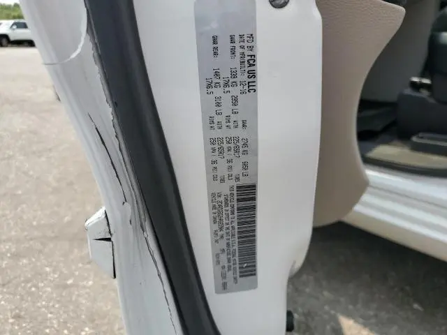 2017 DODGE GRAND CARAVAN SE  