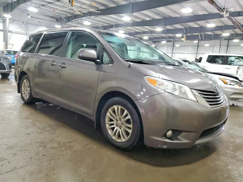 2011 TOYOTA SIENNA XLE 8-PASSENGER  
