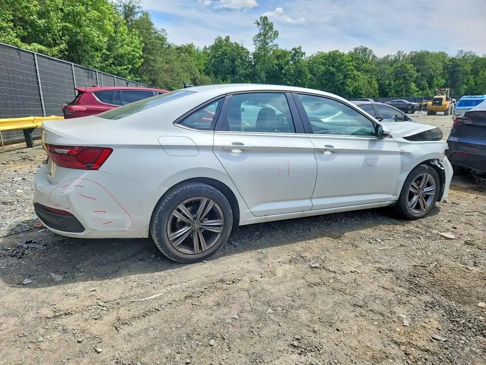 2022 VOLKSWAGEN JETTA SE  