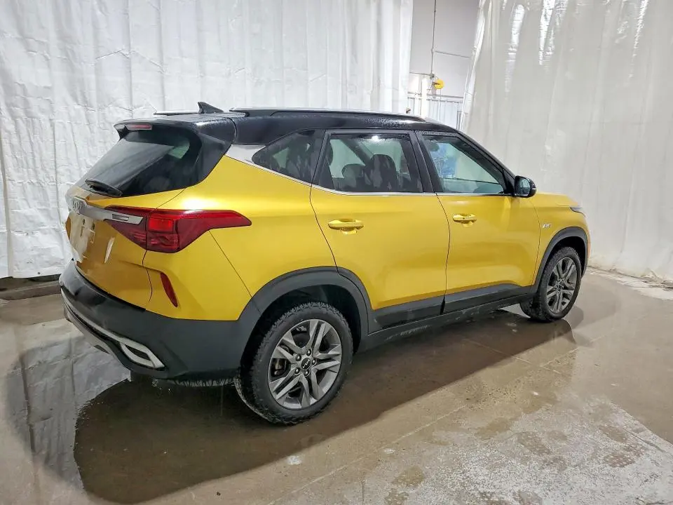 2022 KIA SELTOS S  