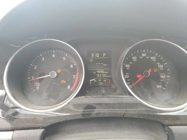 2016 VOLKSWAGEN JETTA SPORT  