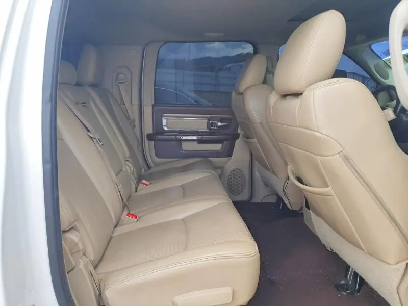 2013 RAM 2500 LARAMIE  