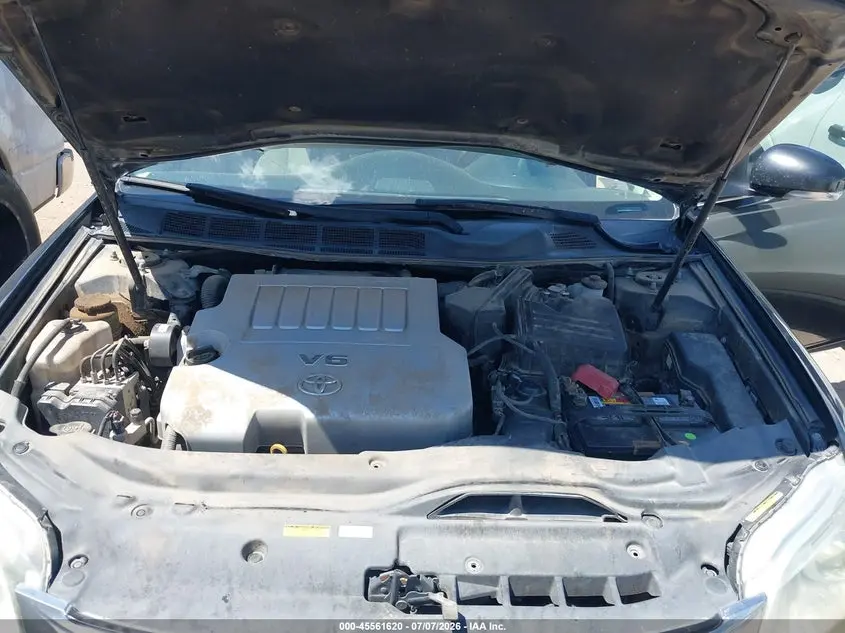 2011 TOYOTA AVALON LIMITED