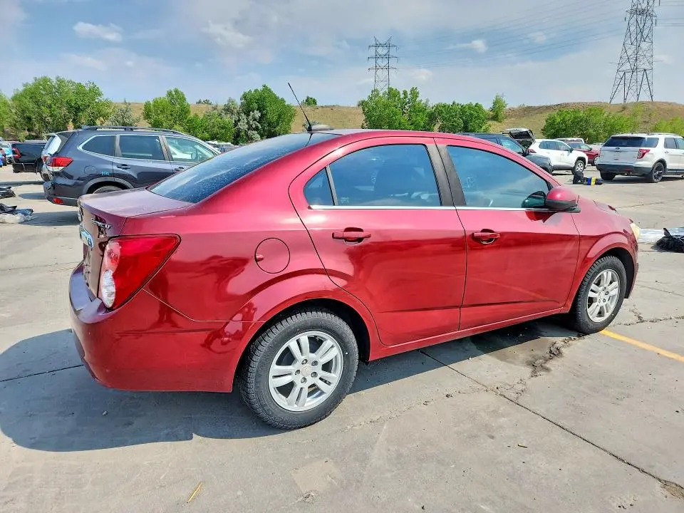 2015 CHEVROLET SONIC LT  