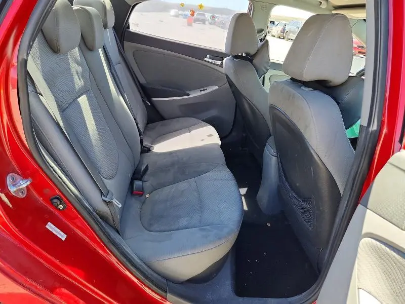 2012 HYUNDAI ACCENT GLS  