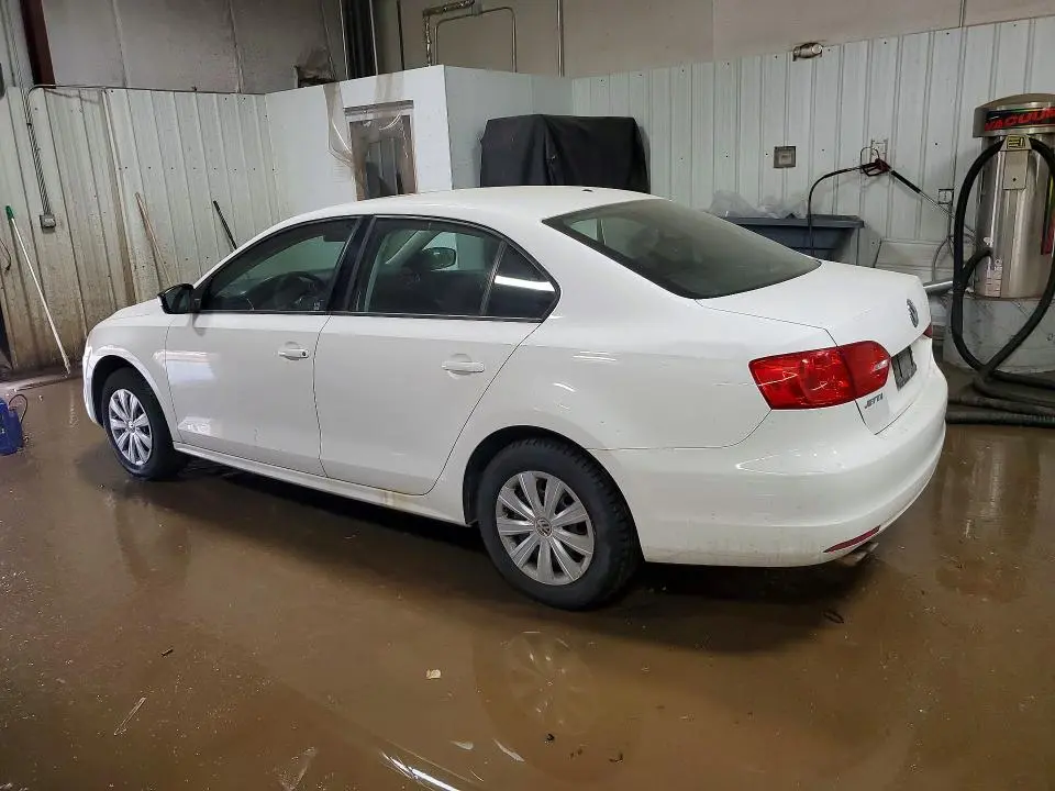 2013 VOLKSWAGEN JETTA BASE  