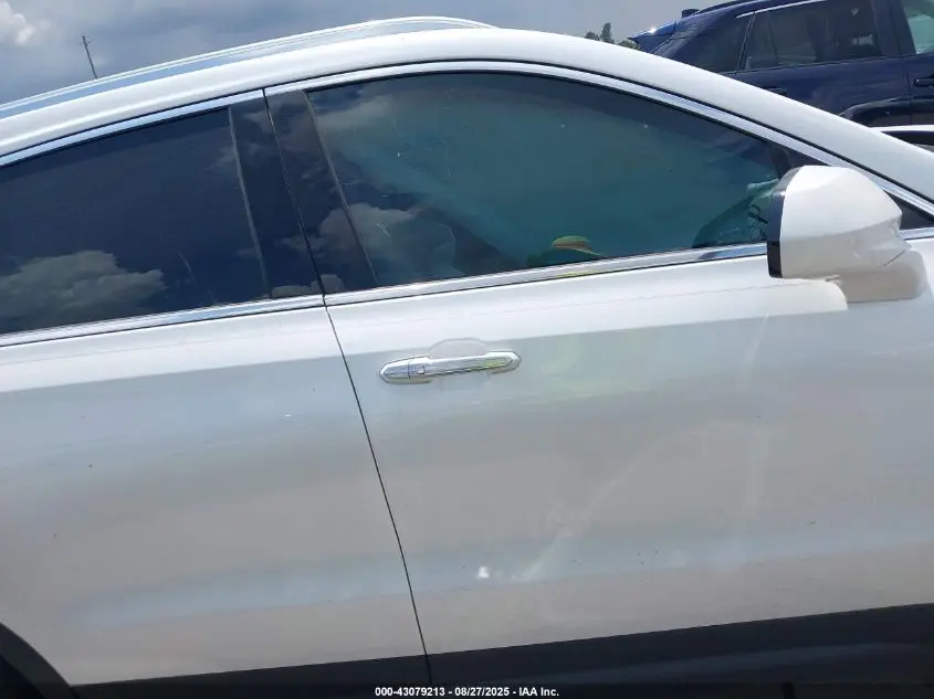 2023 CADILLAC XT4 FWD LUXURY