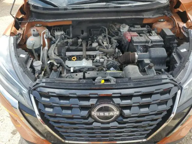 2024 NISSAN KICKS SR  