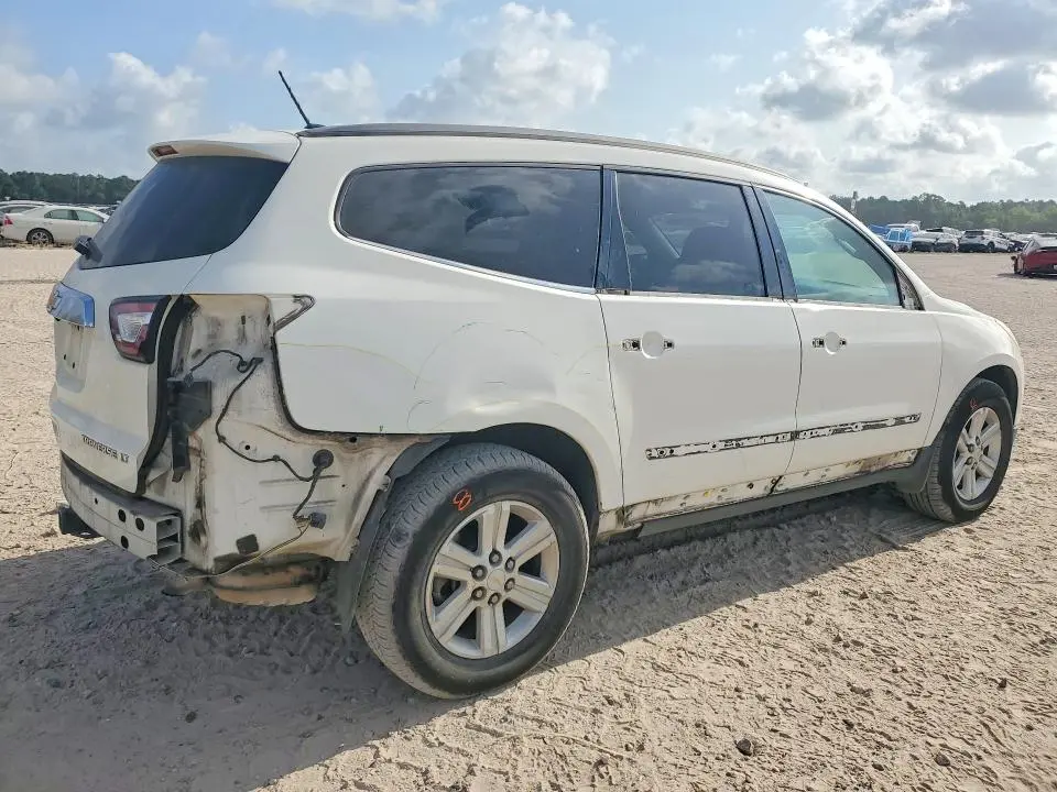 2014 CHEVROLET TRAVERSE LT  