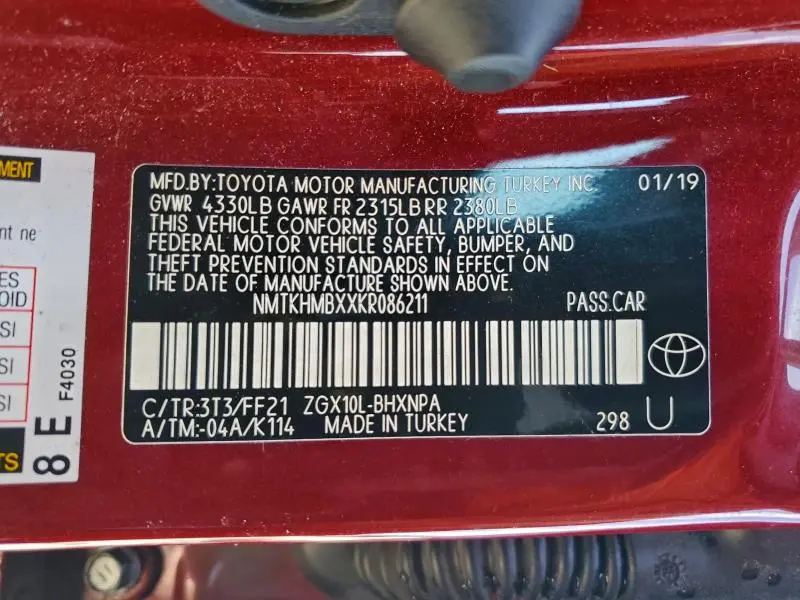 2019 TOYOTA C-HR XLE  