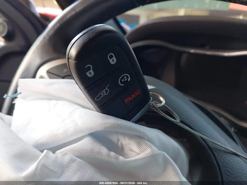 2019 JEEP GRAND CHEROKEE ALTITUDE 4X2