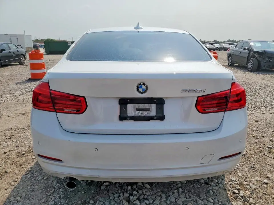2018 BMW 320 I  