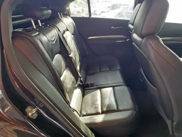 2022 CADILLAC XT4 PREMIUM LUXURY  