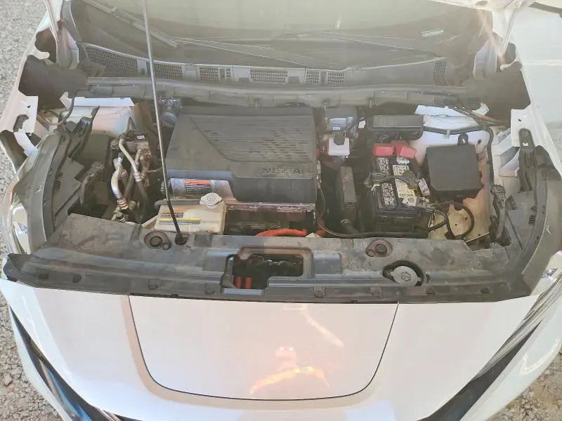 2022 NISSAN LEAF SV PLUS  