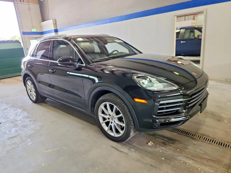 2023 PORSCHE CAYENNE   