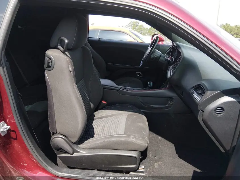 2019 DODGE CHALLENGER SXT