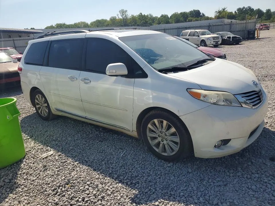 2013 TOYOTA SIENNA LIMITED 7-PASSENGER  