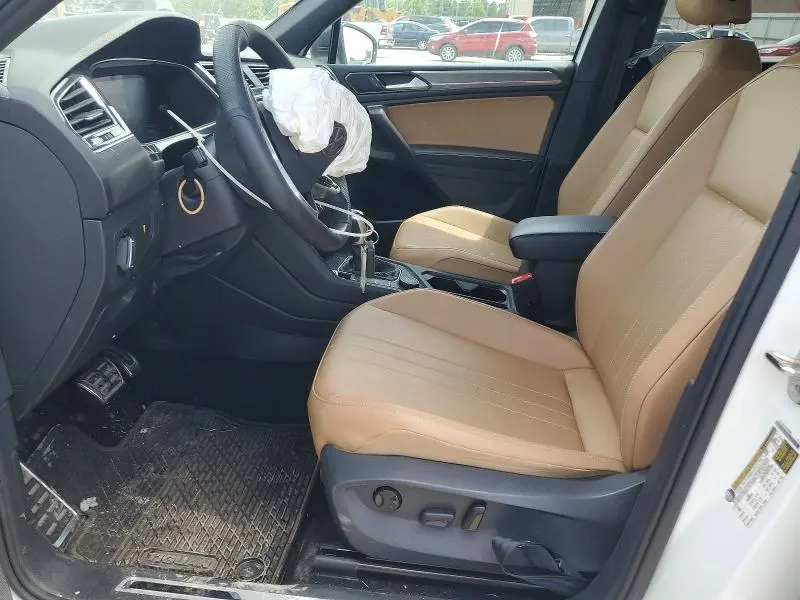 2022 VOLKSWAGEN TIGUAN SE R-LINE BLACK  