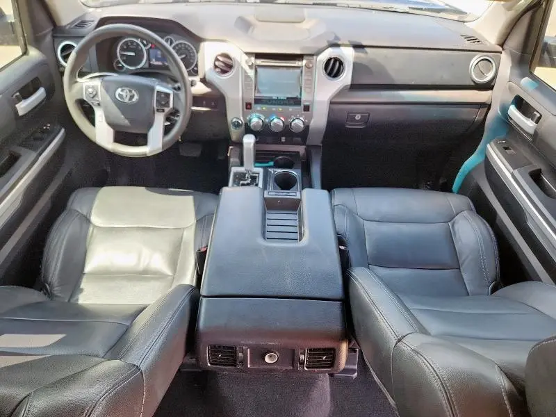 2015 TOYOTA TUNDRA CREWMAX SR5  