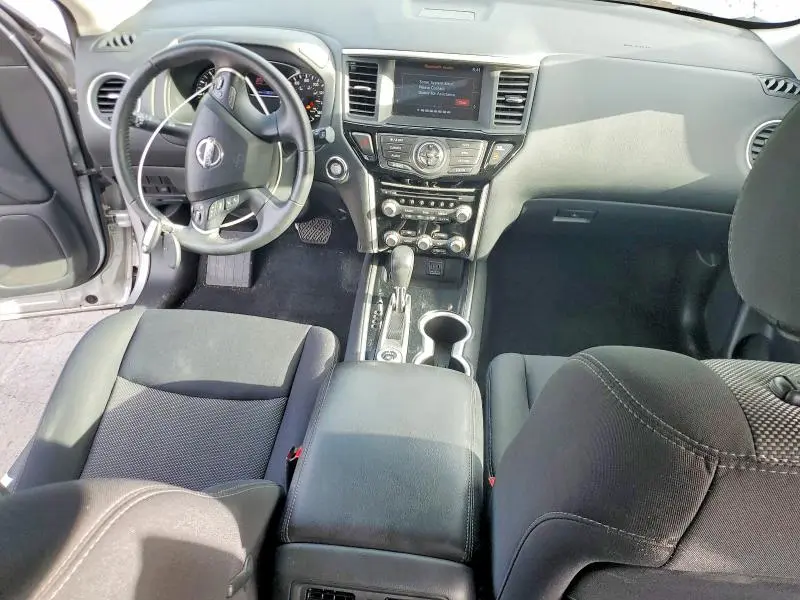 2019 NISSAN PATHFINDER SV  