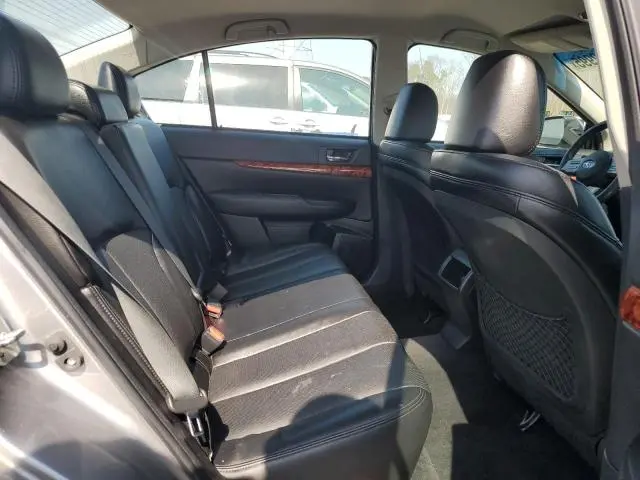 2010 SUBARU LEGACY 2.5I LIMITED  