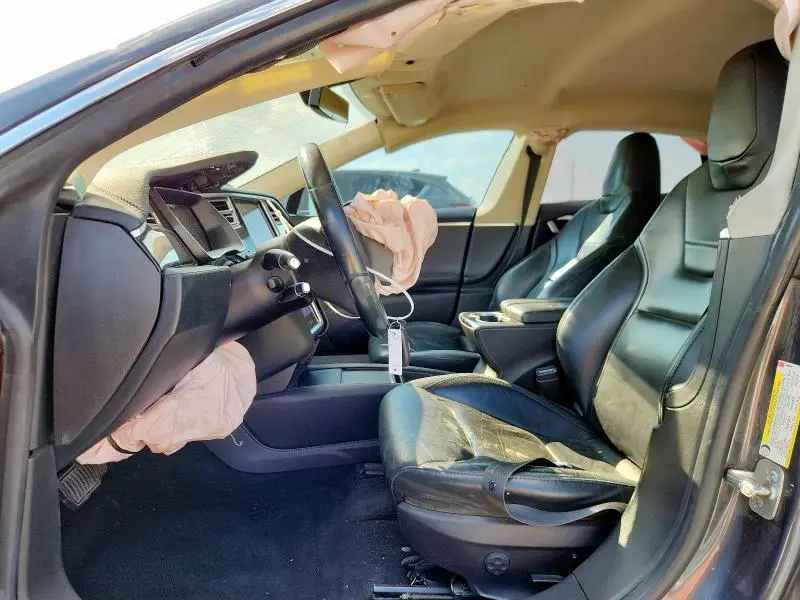 2015 TESLA MODEL S 70D  