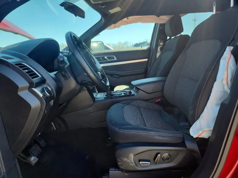 2017 FORD EXPLORER XLT  