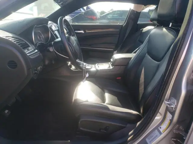 2016 CHRYSLER 300C   