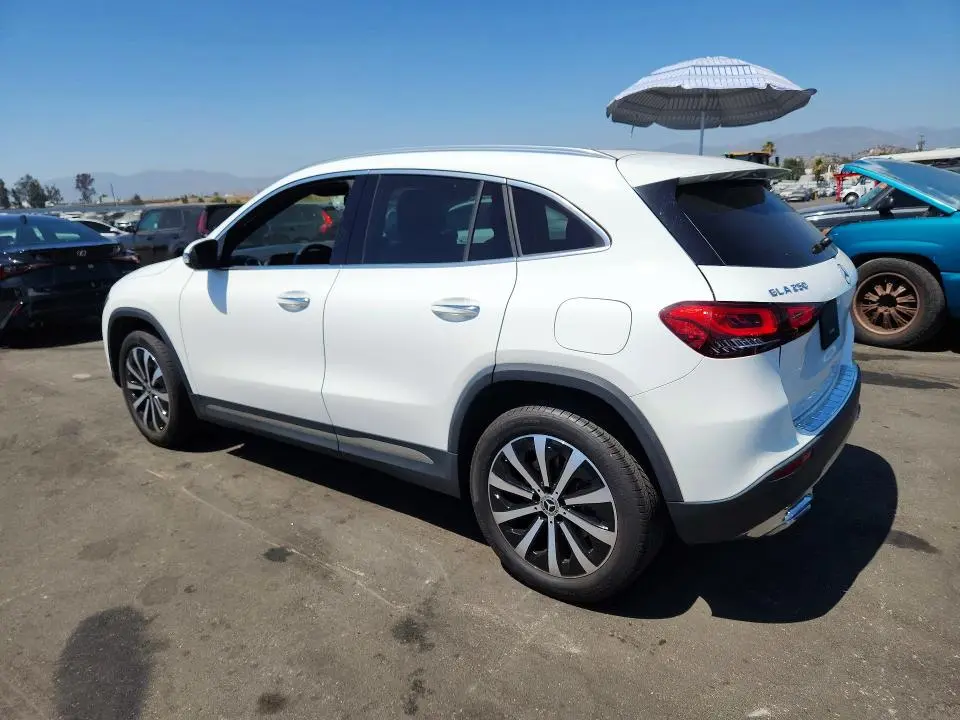 2023 MERCEDES-BENZ GLA 250  