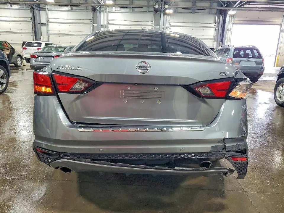 2021 NISSAN ALTIMA SV  
