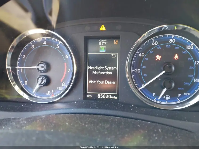 2018 TOYOTA COROLLA SE