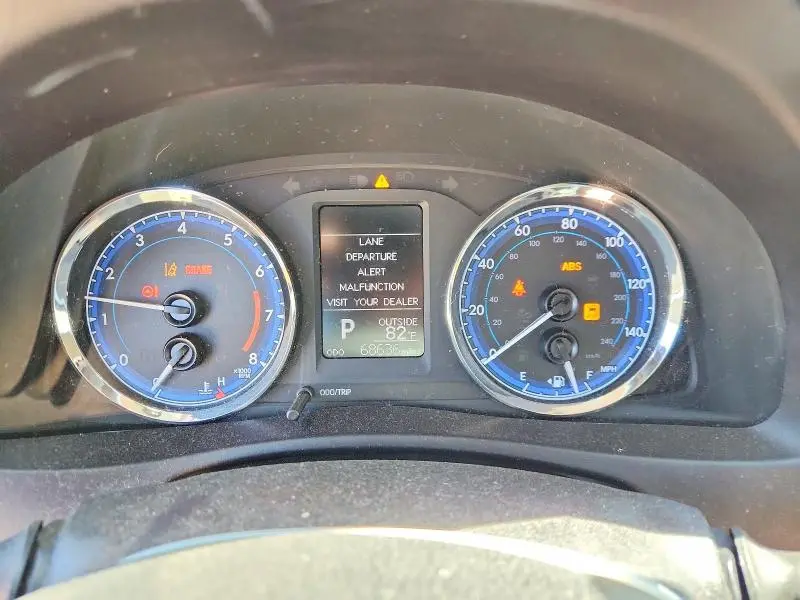 2018 TOYOTA COROLLA LE  