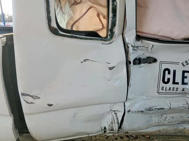 2017 TOYOTA TACOMA SR  