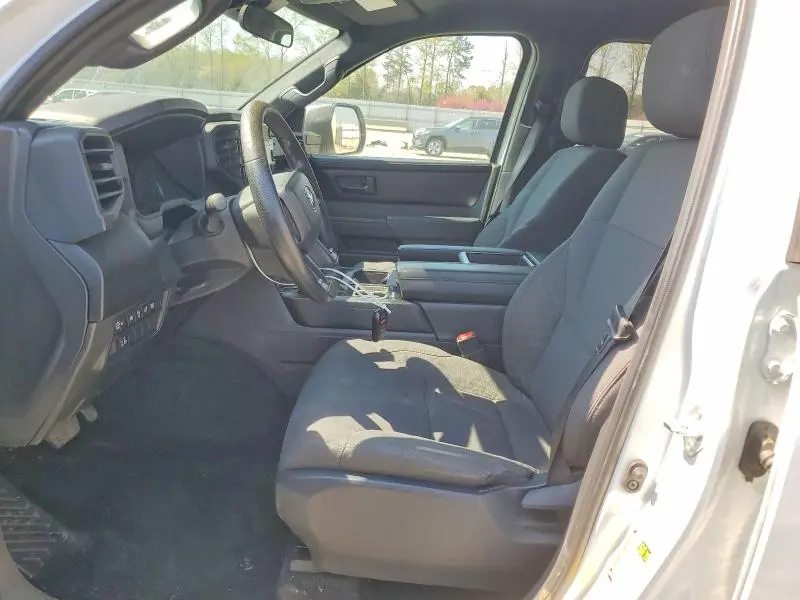 2025 TOYOTA TUNDRA SR  