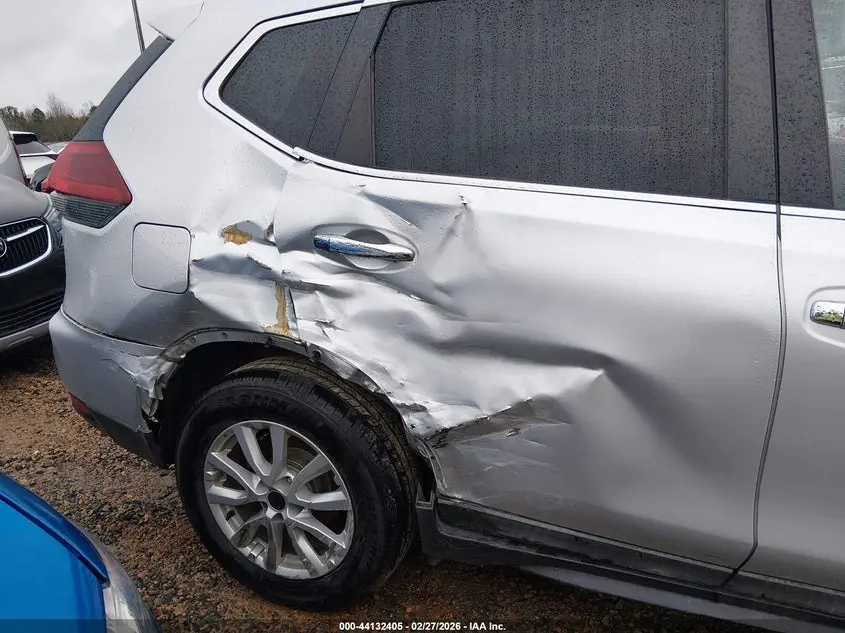 2018 NISSAN ROGUE SV