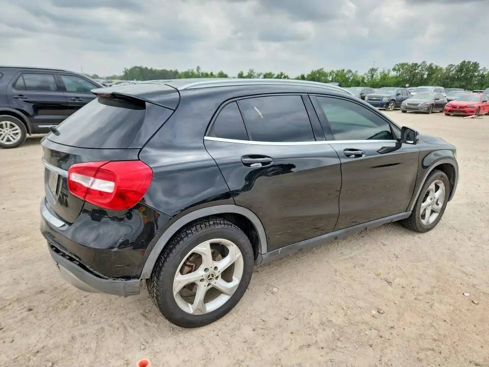 2019 MERCEDES-BENZ GLA 250  