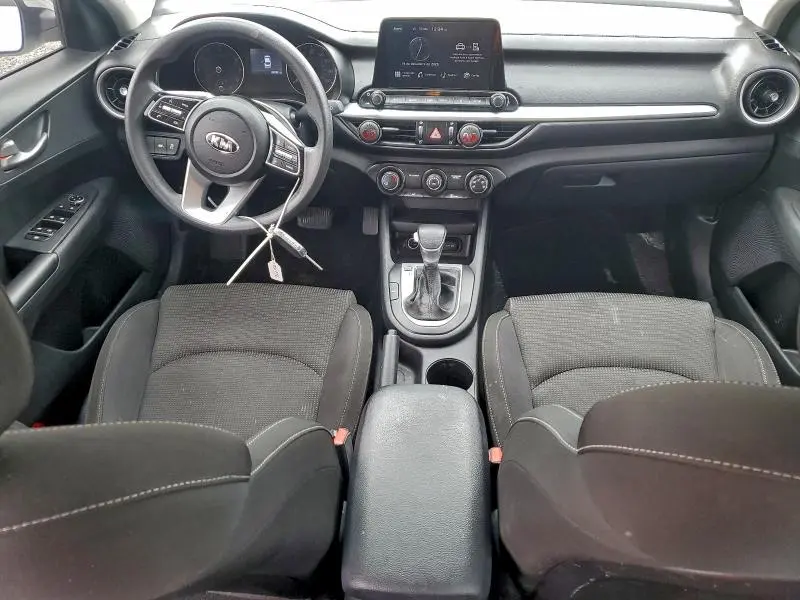 2021 KIA FORTE FE  