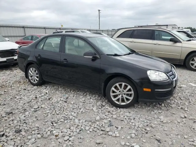 2010 VOLKSWAGEN JETTA SE  