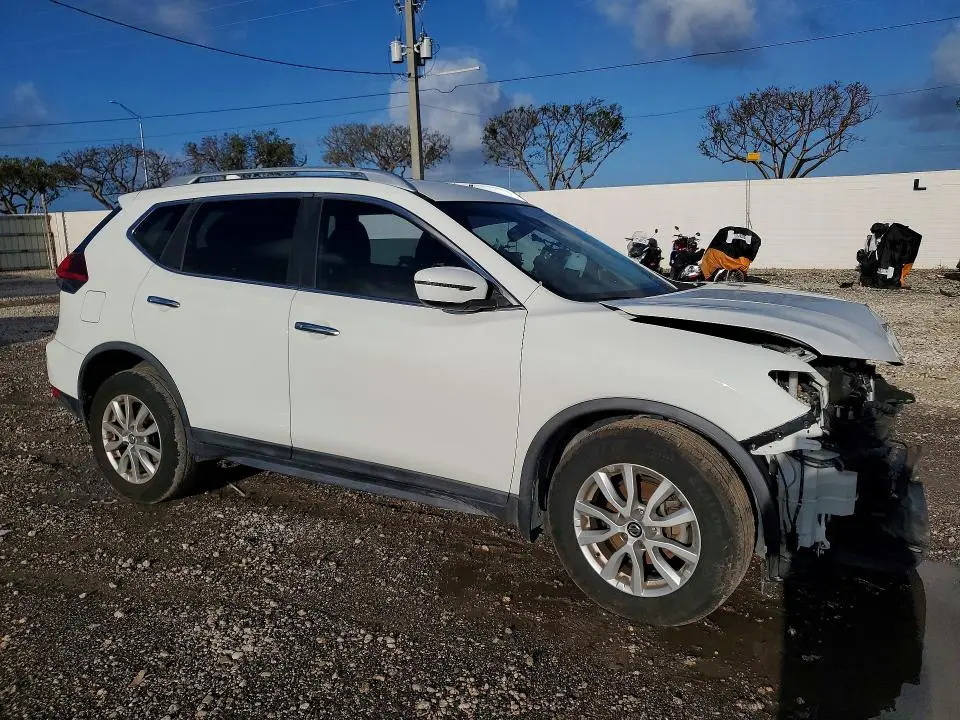 2019 NISSAN ROGUE SV  