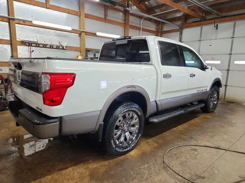 2018 NISSAN TITAN SV  