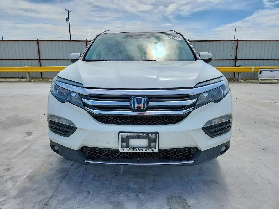 2017 HONDA PILOT ELITE  