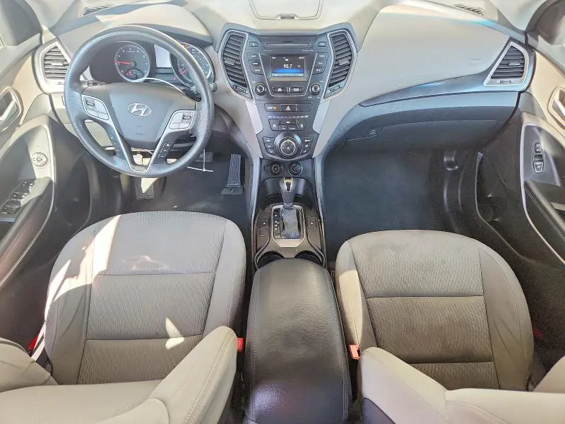 2016 HYUNDAI SANTA FE SE  
