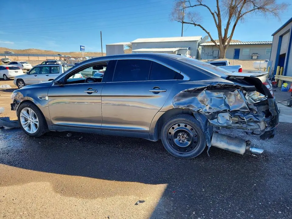 2015 FORD TAURUS SEL  