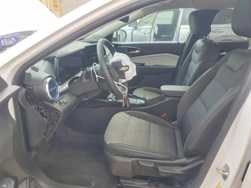 2025 CHEVROLET TRAX 1LT  