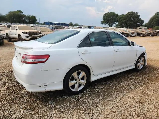 2011 TOYOTA CAMRY SE  